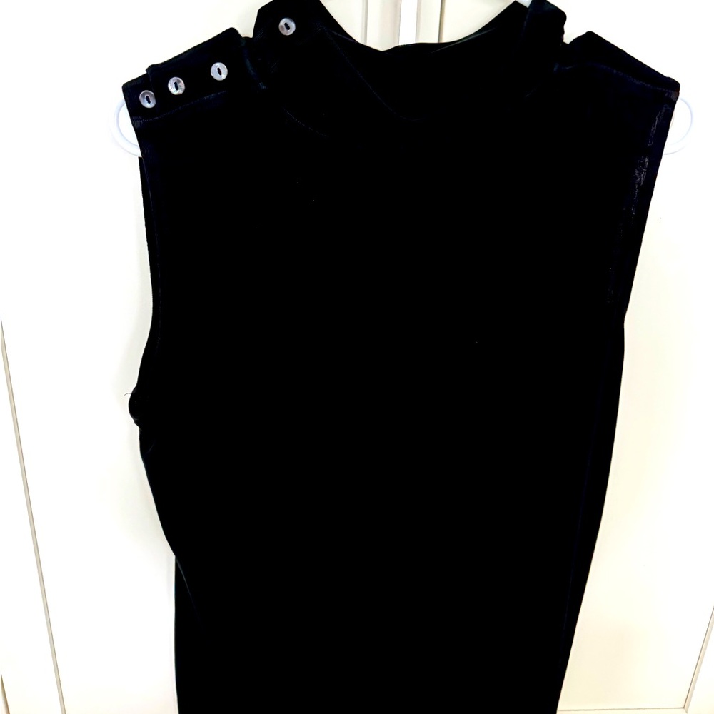 CHICO ‘S Travelers Mock neck sleeveless top size 3  and Cardigan size 2